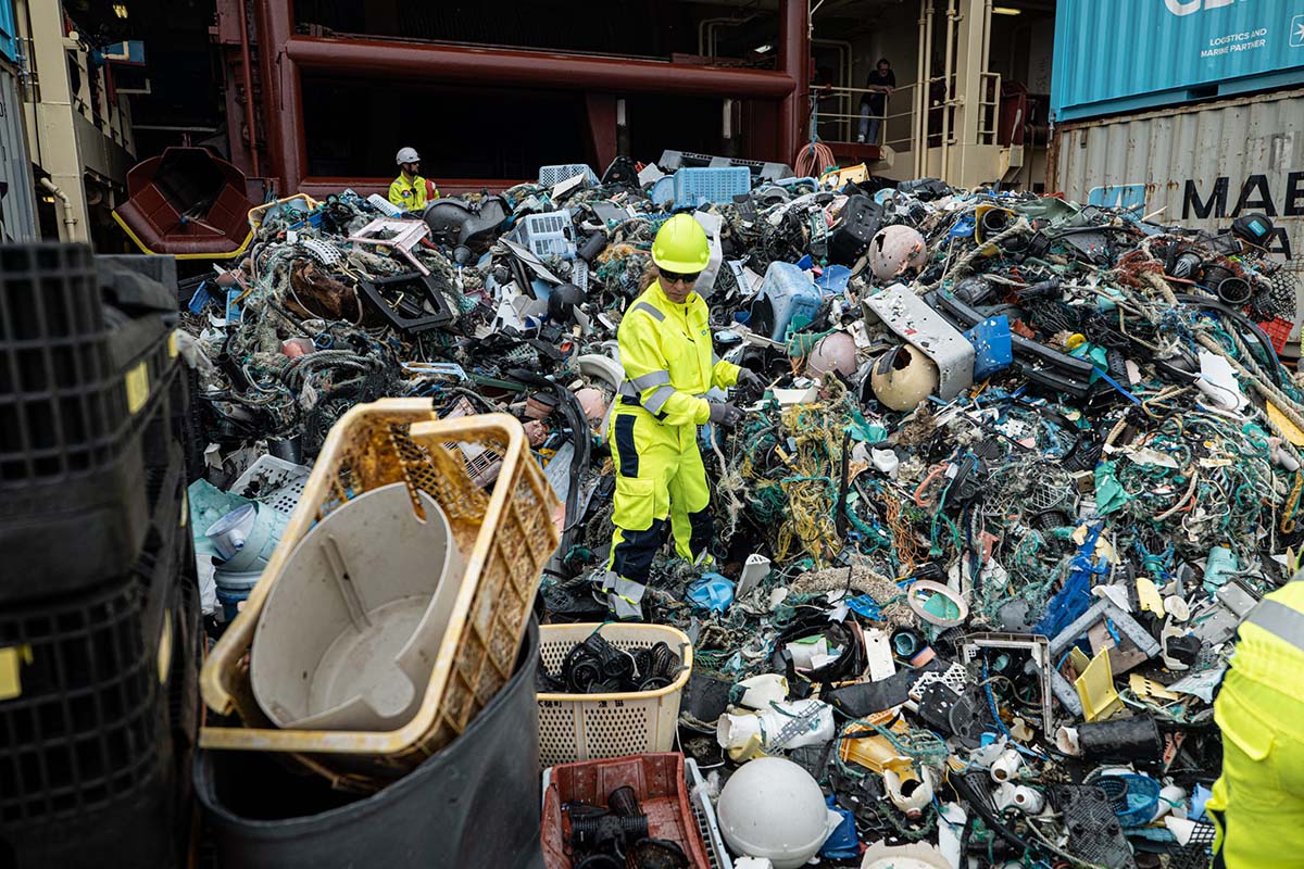 Ocean Cleanup Bild zeigt Müll-Fang aus dem Meer